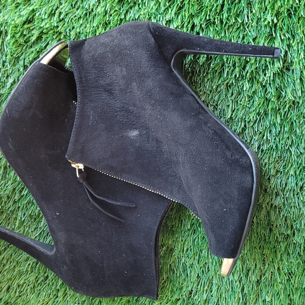 Peep Toe Heels - Picture 2 of 2